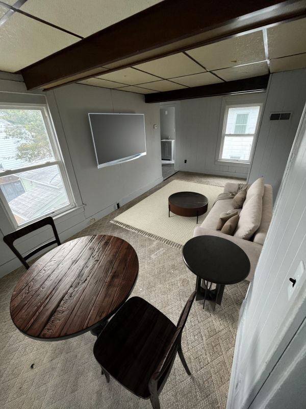 622 S 2nd St #B - Photo 2 of 4