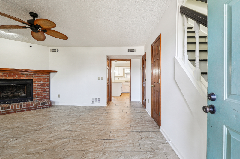 4010 Sand Wedge Cir Nw - Photo 3 of 20