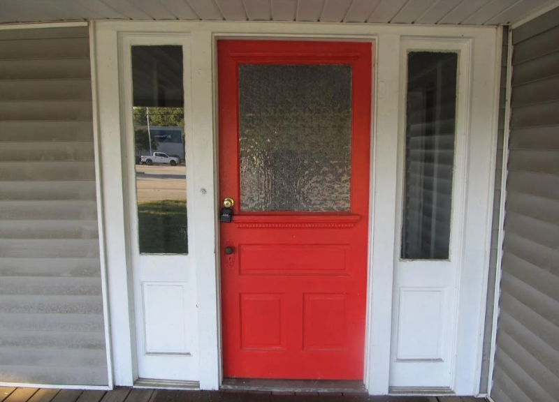 521 E Greer St - Photo 2 of 15