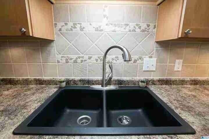 1611 Savannah Park - Photo 6 of 38