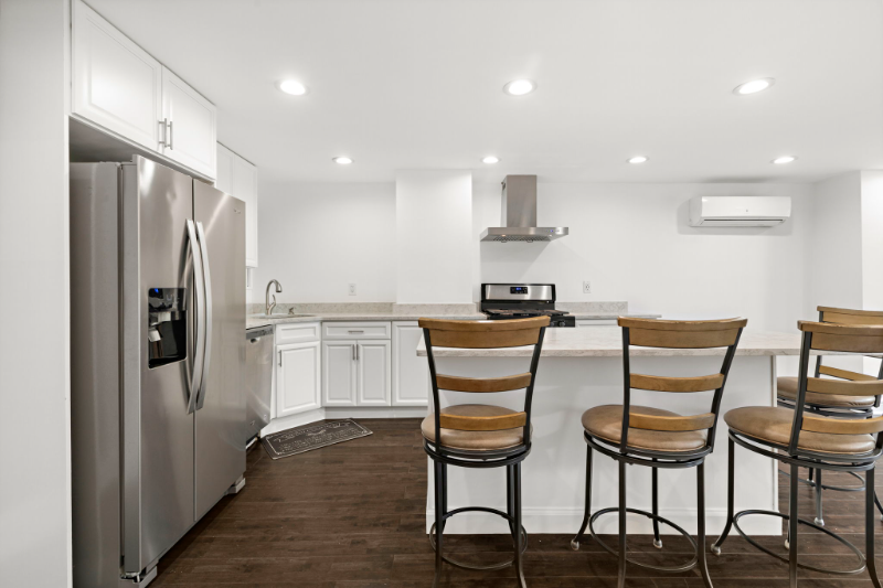 40 Henry St #2 - Photo 2 of 15