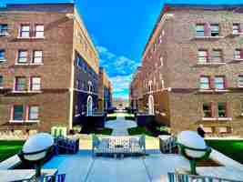 featured image of 2116 Leavenworth St