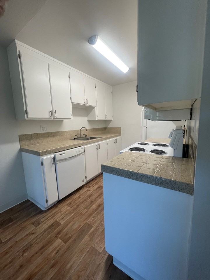 Shelter Creek Apartments - Photo 5 of 7