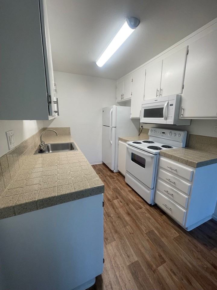 Shelter Creek Apartments - Photo 6 of 7