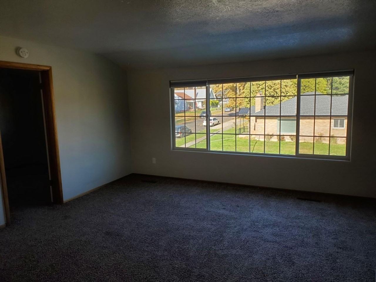 717 W Walton Ave - Photo 2 of 8