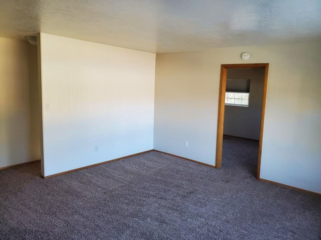 717 W Walton Ave - Photo 7 of 8