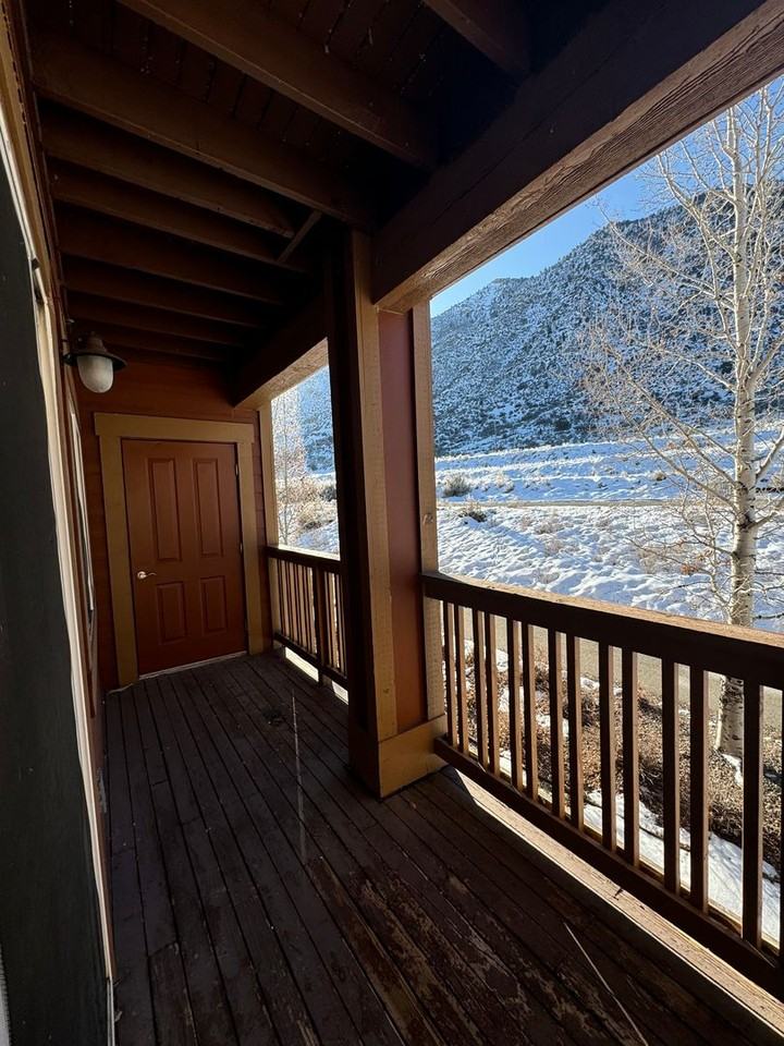 560 River View Dr #702 - Photo 2 of 16