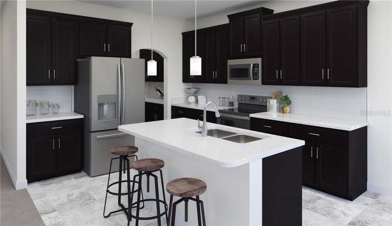 7512 Summerlake Groves Street - Photo 3 of 9