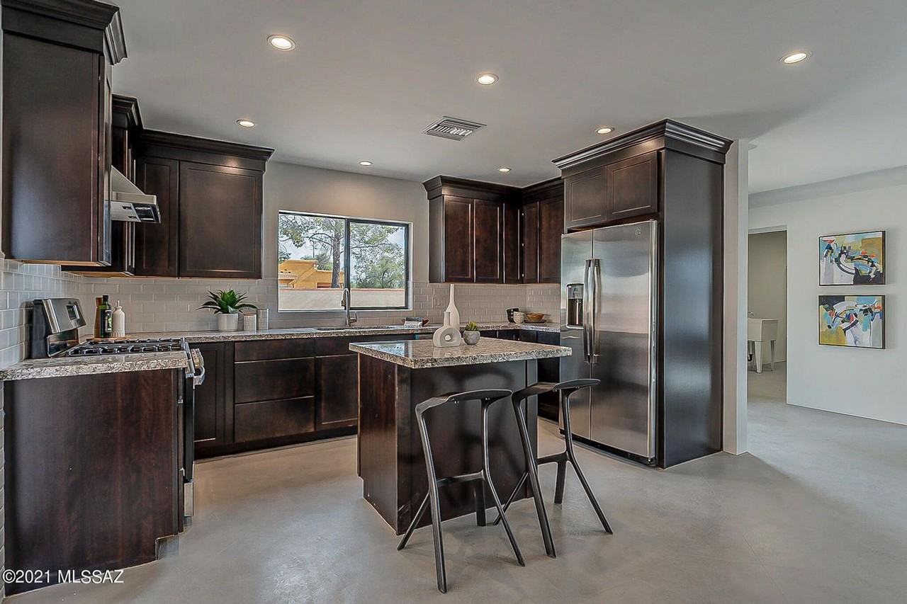 2225 E Fort Lowell Rd - Photo 2 of 25