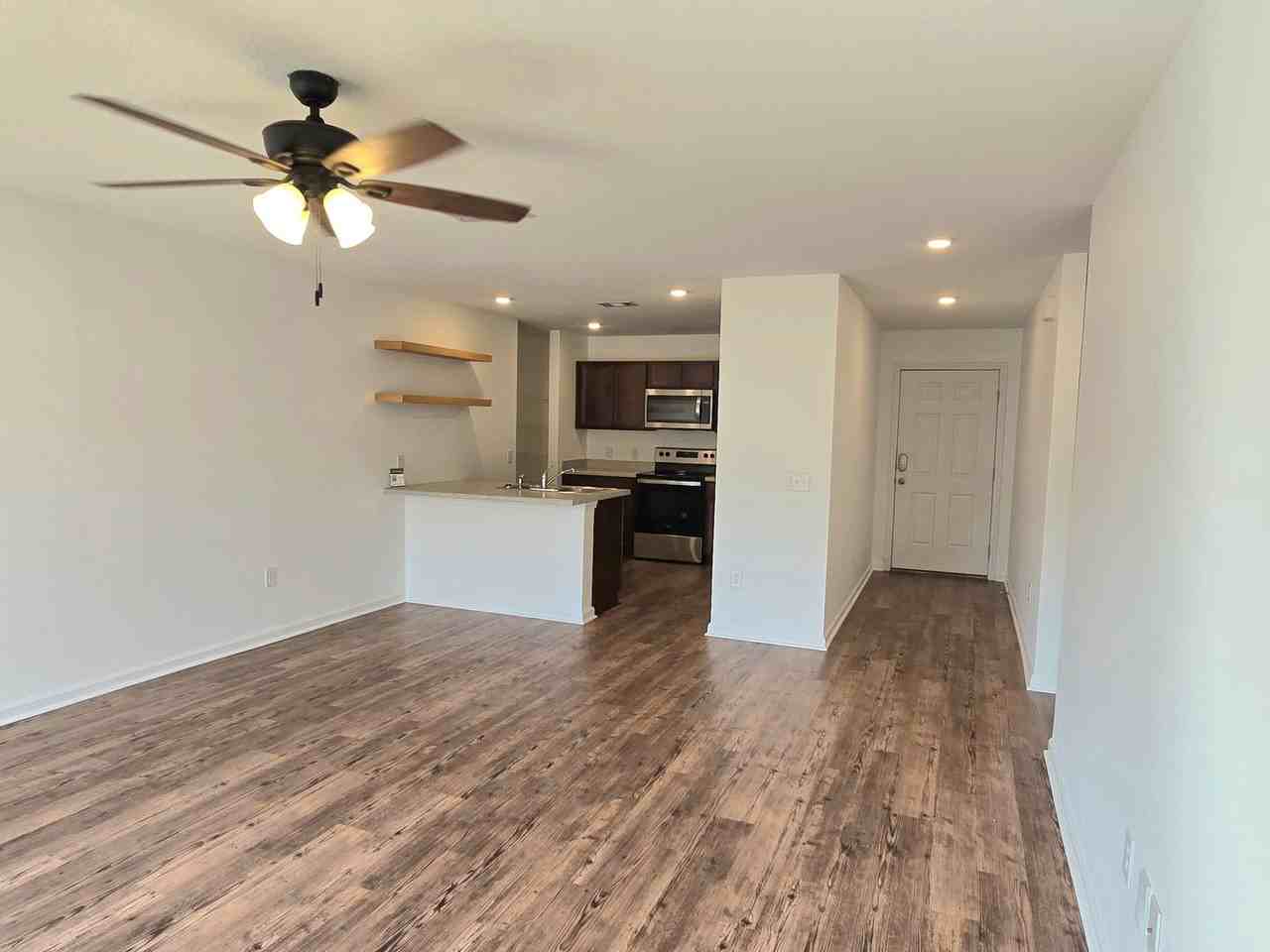 4364 Jitterbug St - Photo 4 of 14