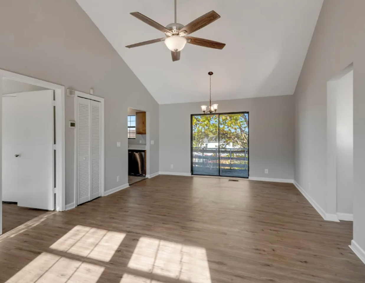 3524 Shady Side Dr - Photo 4 of 22