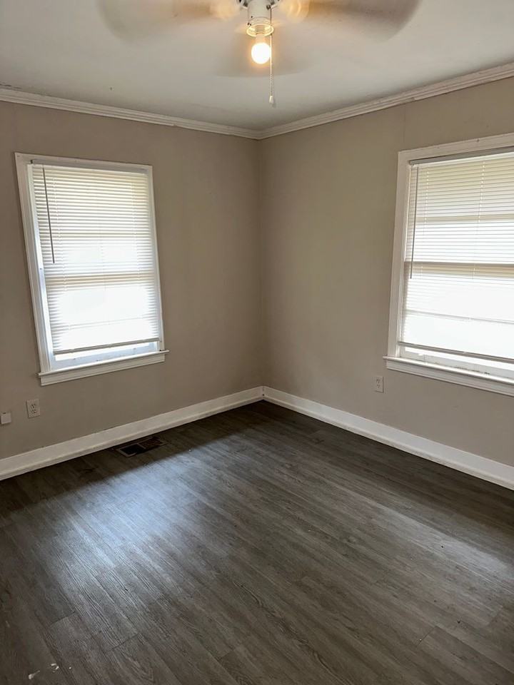 3230 Rosemary Ave - Photo 2 of 12