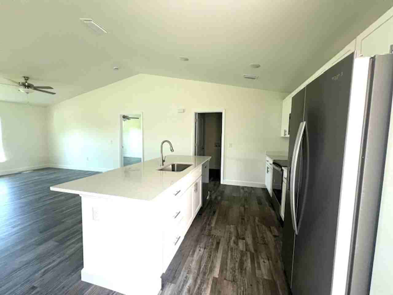 1356 Nw 14th Ave - Photo 5 of 20