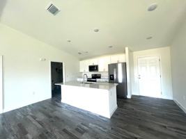 featured image of 1356 Nw 14th Ave