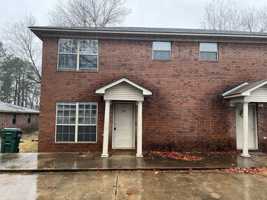 featured image of 371 Farris Rd #B