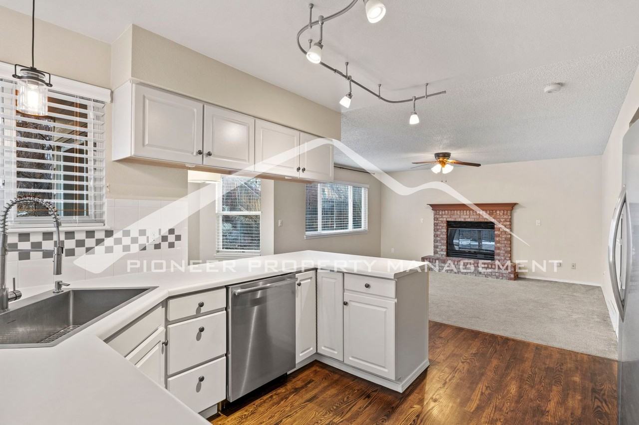 5770 Coachwood Trl - Photo 7 of 24