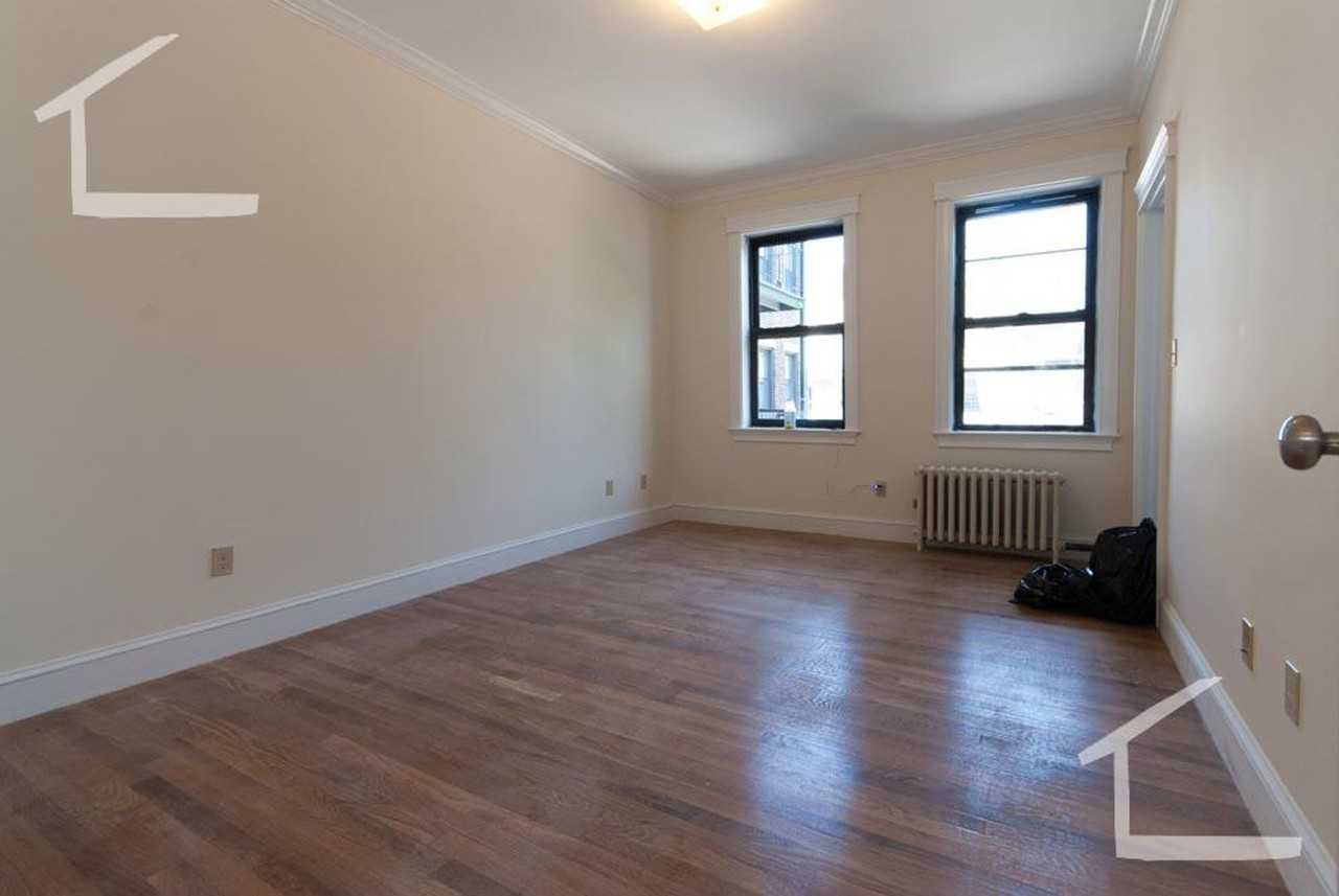 21 Glenville Ave - Photo 5 of 8