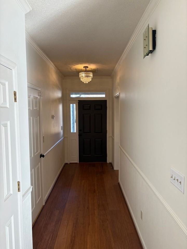 3905 Knollwood Trce - Photo 2 of 28