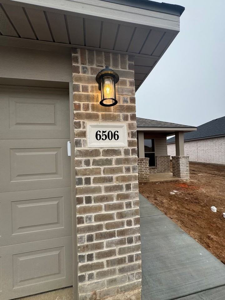 6506 Blueberry Way - Photo 2 of 17