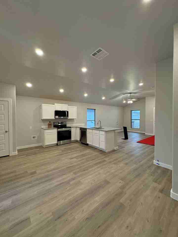 6506 Blueberry Way - Photo 5 of 17