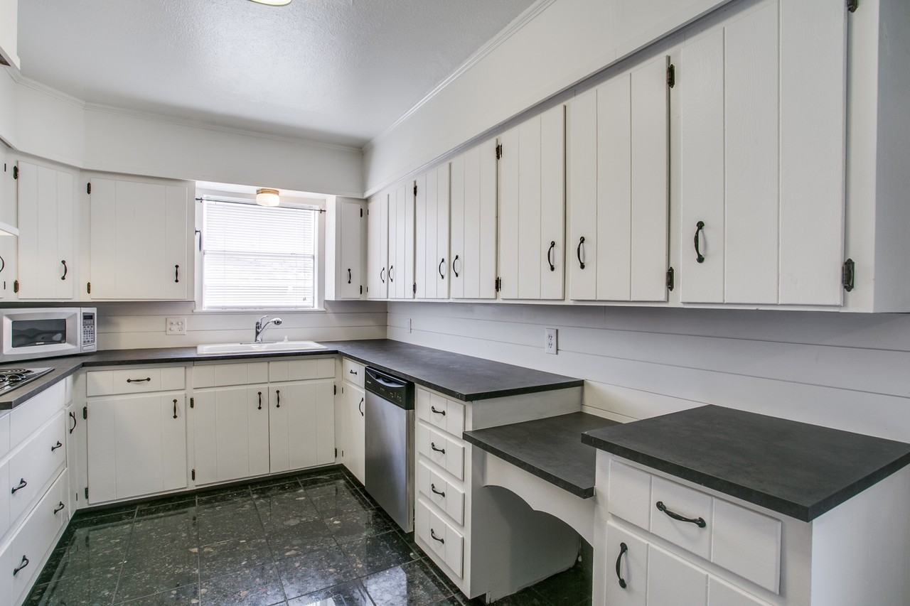 404 Valley Dr #NA - Photo 7 of 17