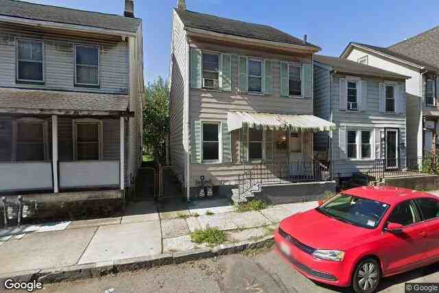 244 Sitgreaves St #1