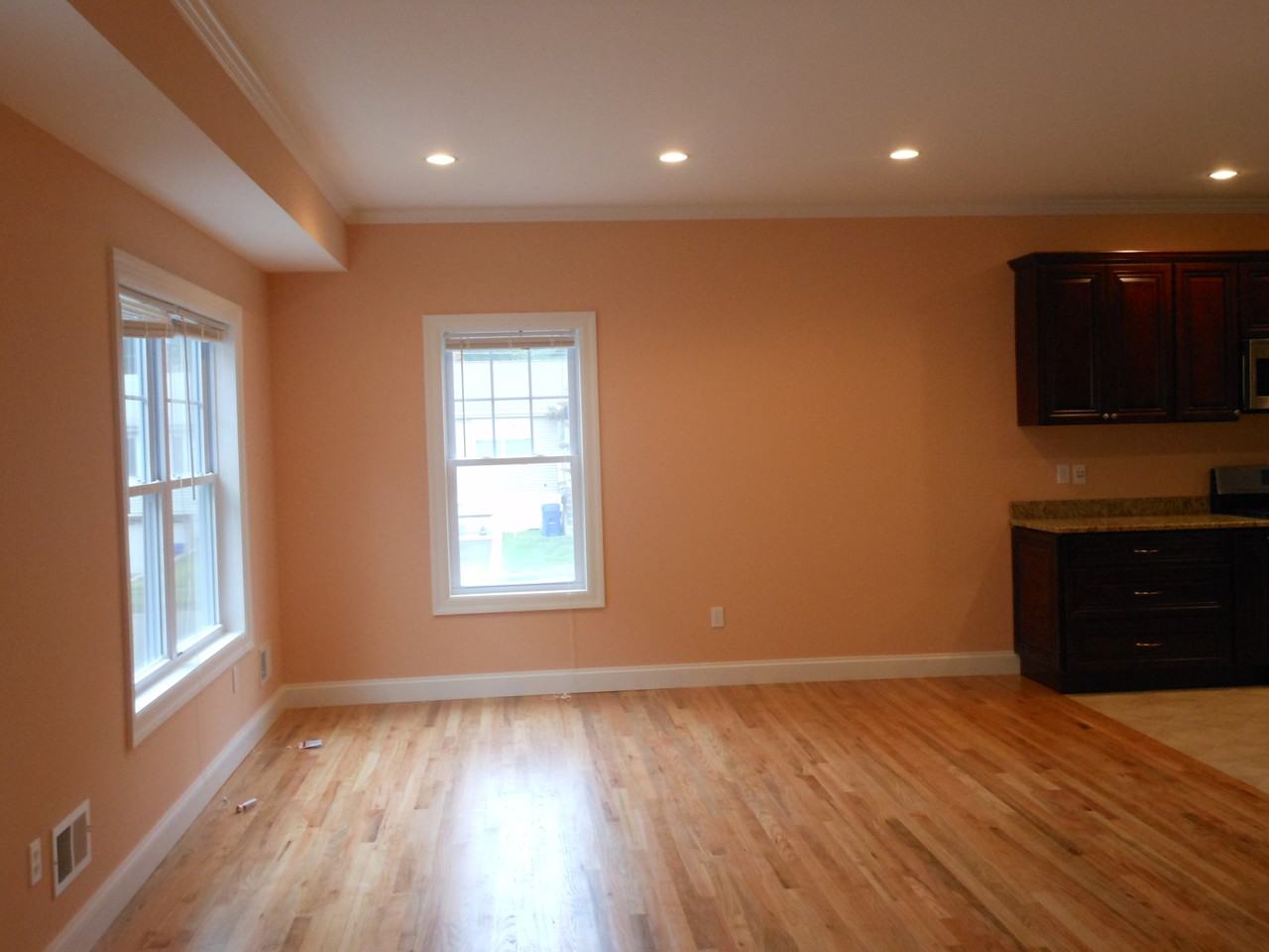 42 44 Ferris Avenue #B2D - Photo 3 of 7