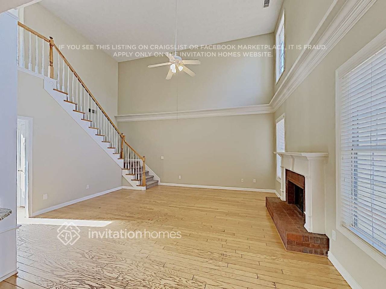 2363 Oak Falls Ln - Photo 4 of 28