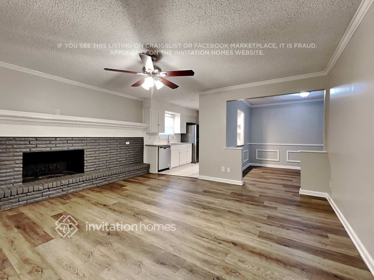 820 Patricia St - Photo 3 of 16