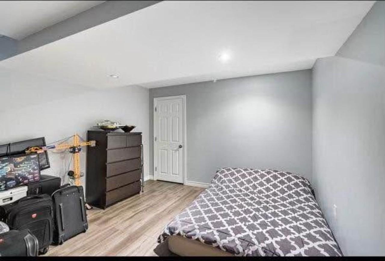 52 Lorupe Crt - Photo 2 of 7