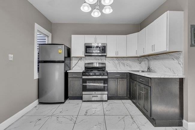 165 Winfield Ave #4 - Photo 7 of 19