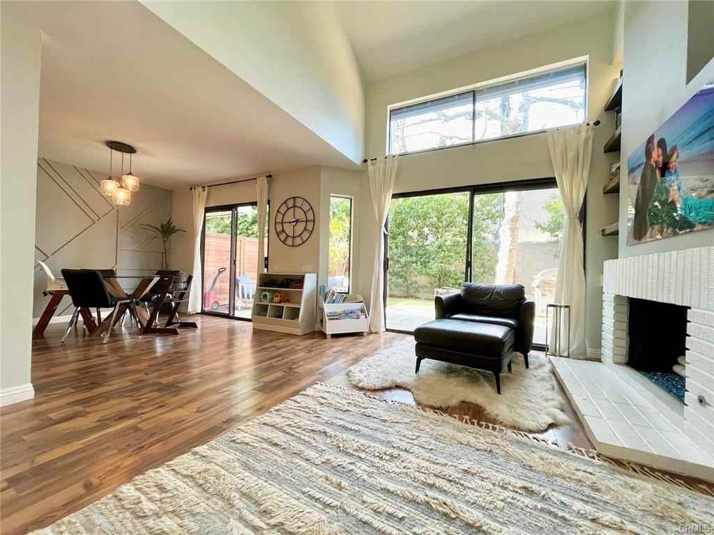 181 Admiral Way - Photo 3 of 7