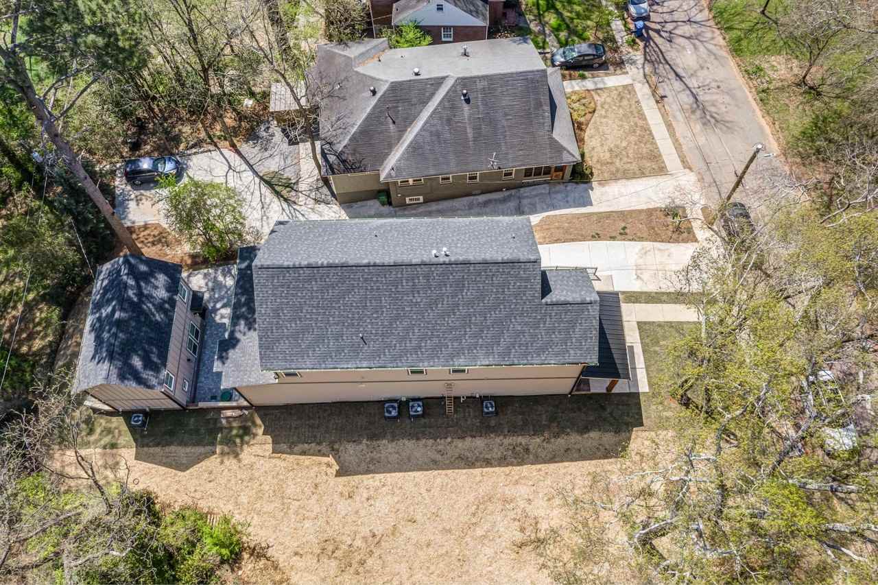 Gertrude Pl Nw - Photo 2 of 12