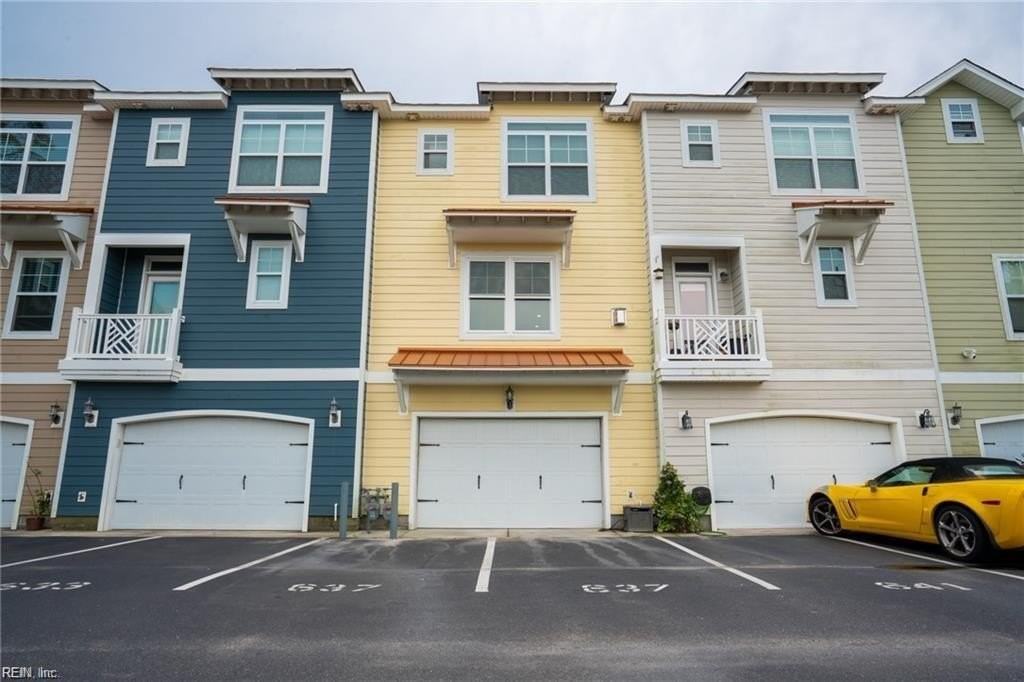 637 16th St - Photo 2 of 44