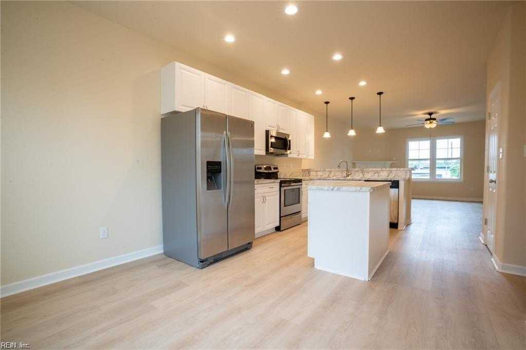 637 16th St - Photo 7 of 44