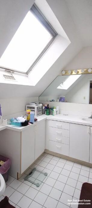 7 Etna St - Photo 4 of 12