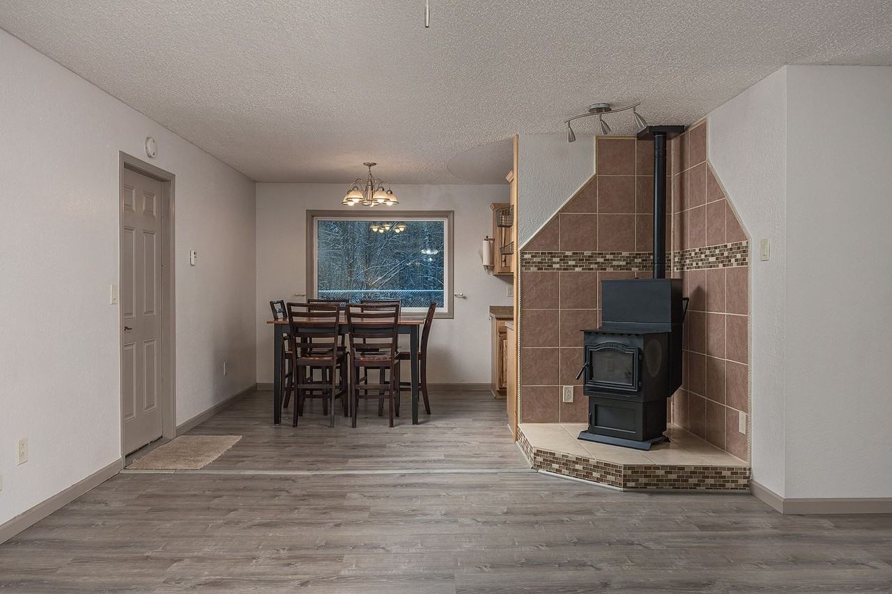 2218 Toivo Ct - Photo 3 of 18