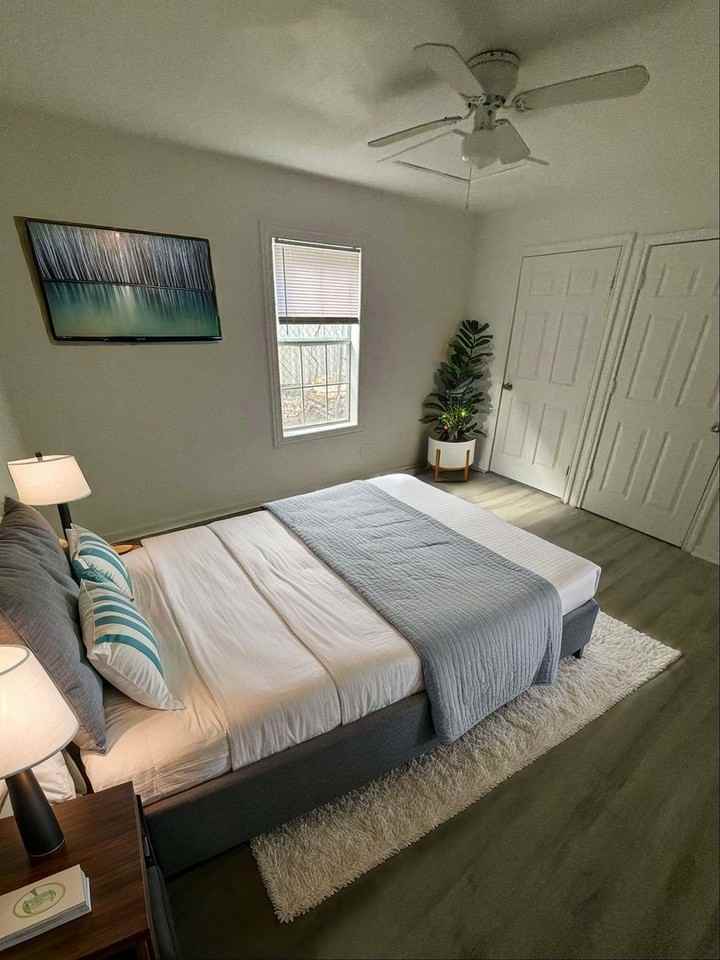 1723 Oak Knoll Dr #6 - Photo 3 of 15