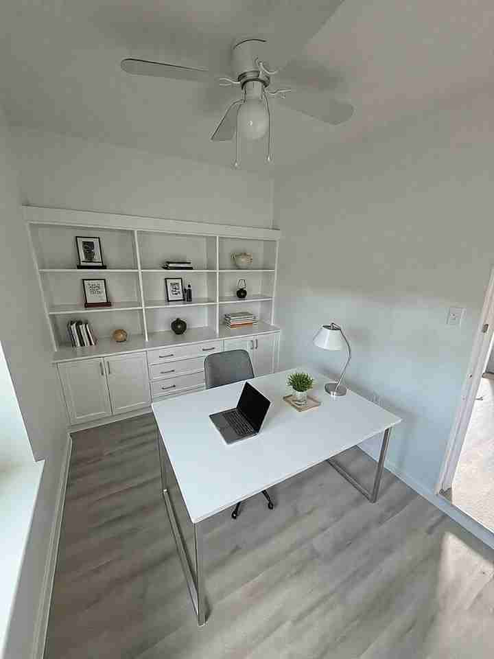 1723 Oak Knoll Dr #6 - Photo 2 of 15