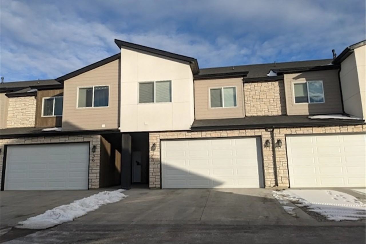 22 N 410 W - Photo 2 of 29