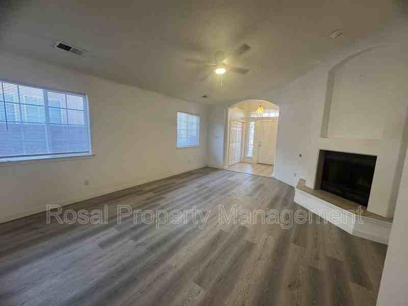 5508 Payson Ct Nw - Photo 3 of 15