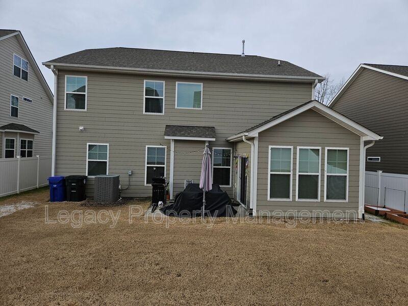 1009 Brockton Dr - Photo 2 of 35