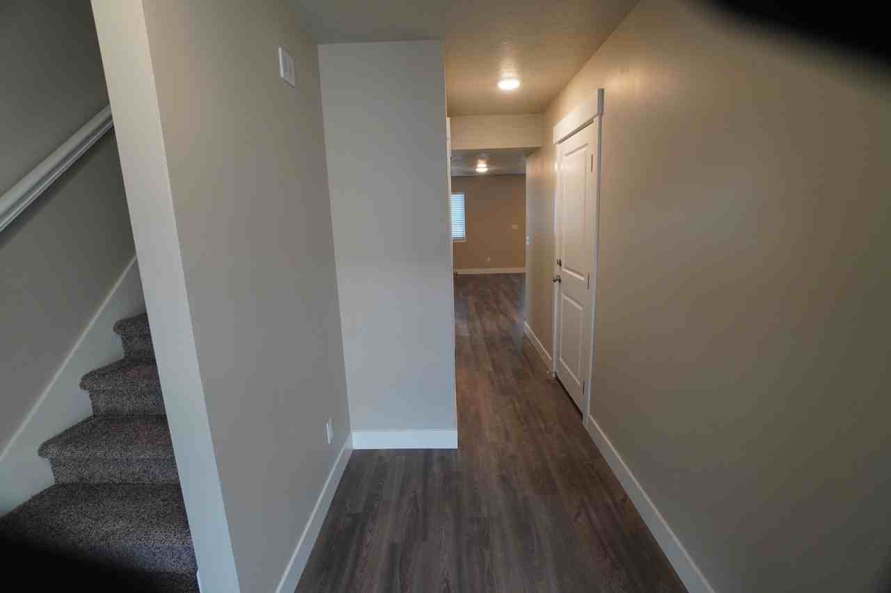 341 Nelly Ln - Photo 3 of 29