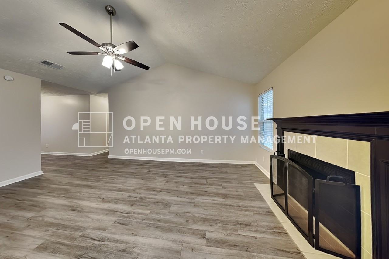 3349 Sentinel Cir - Photo 3 of 18