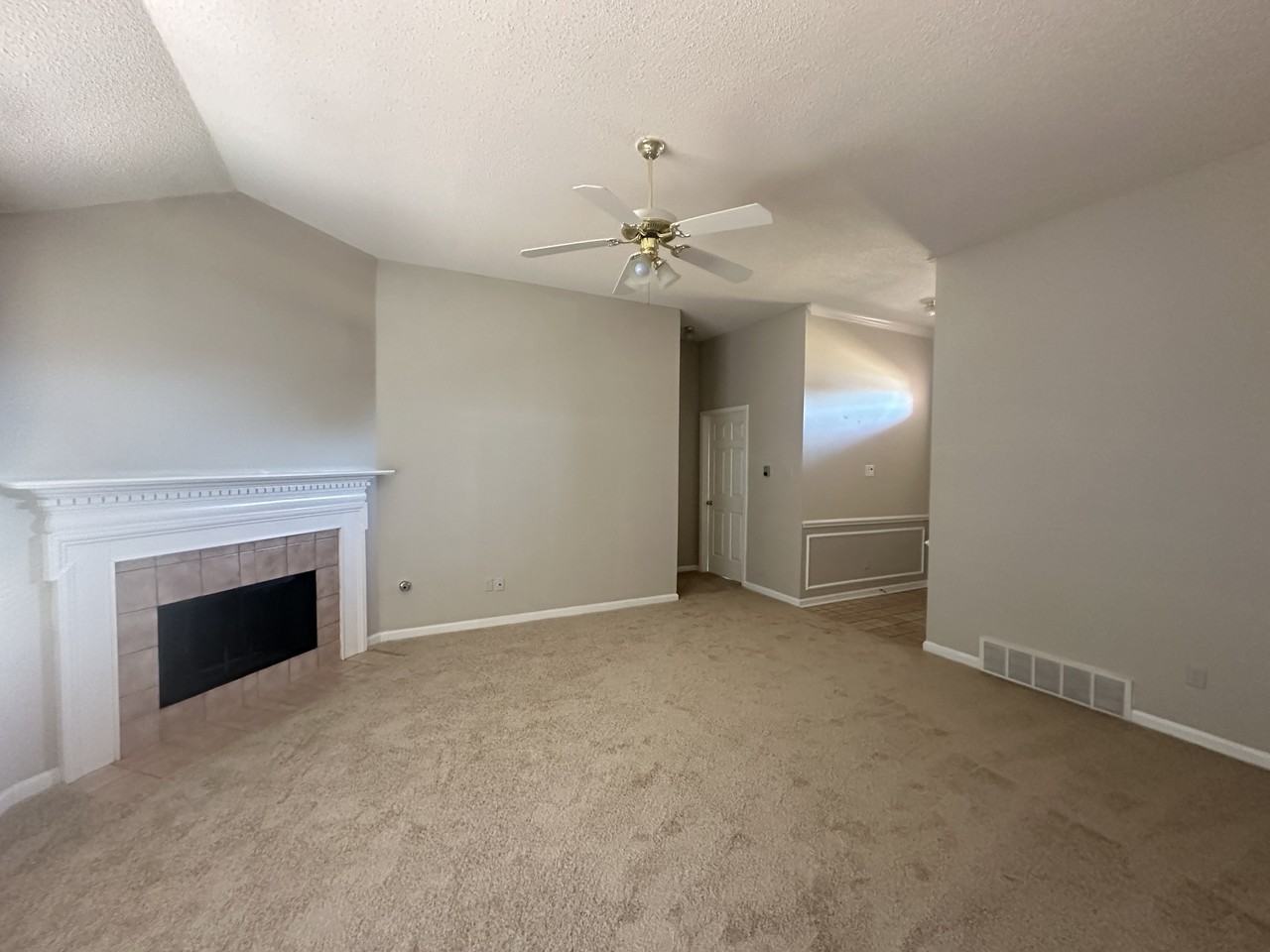 3761 Haynes Rd - Photo 3 of 20