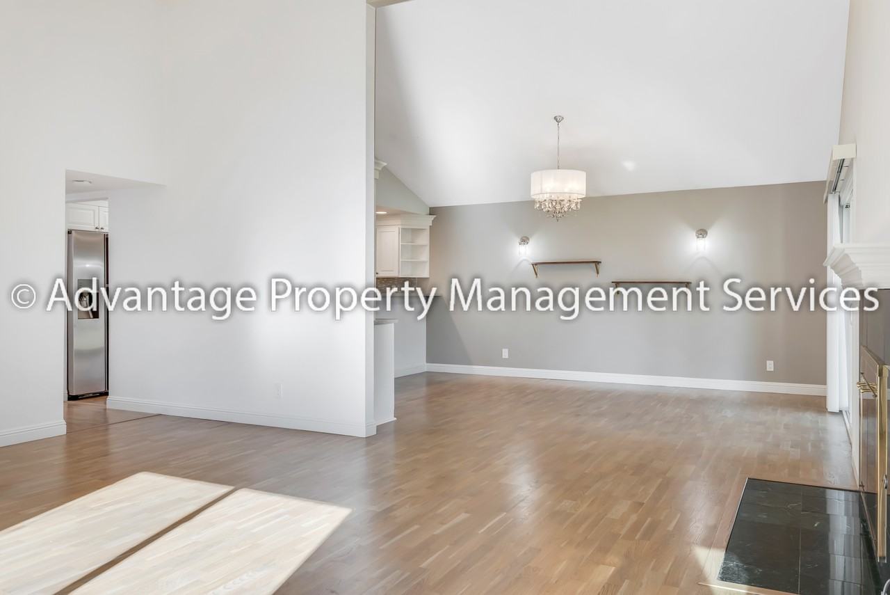 2579 Marsh Dr - Photo 7 of 19