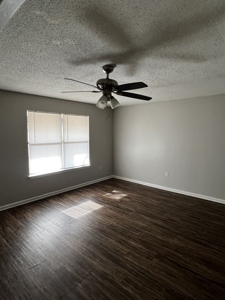 2760 Koko Dr - Photo 3 of 18