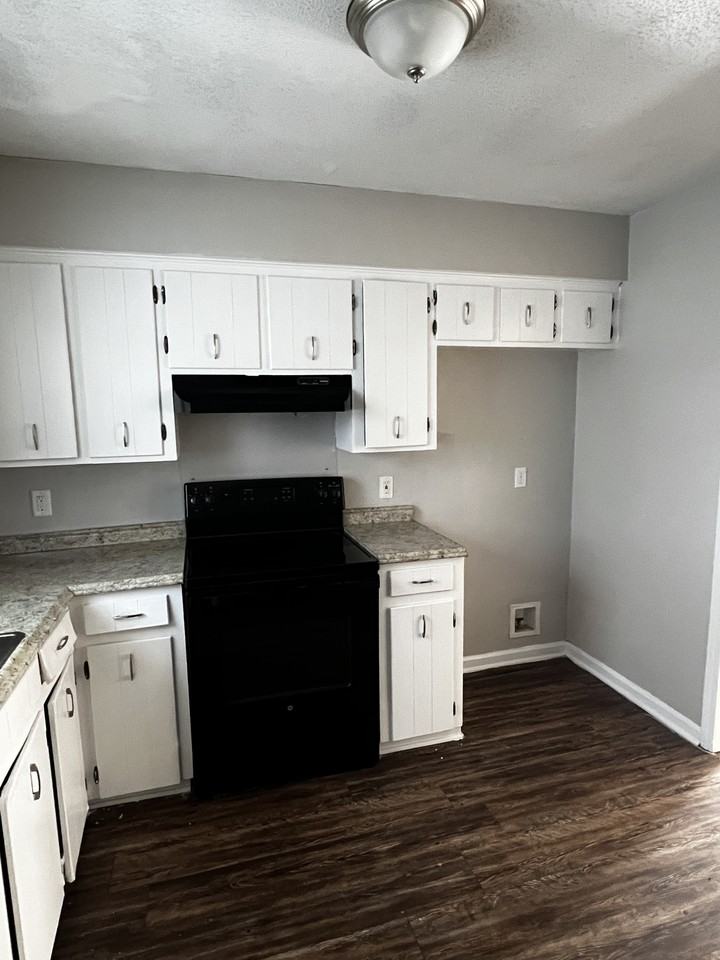 2760 Koko Dr - Photo 5 of 18