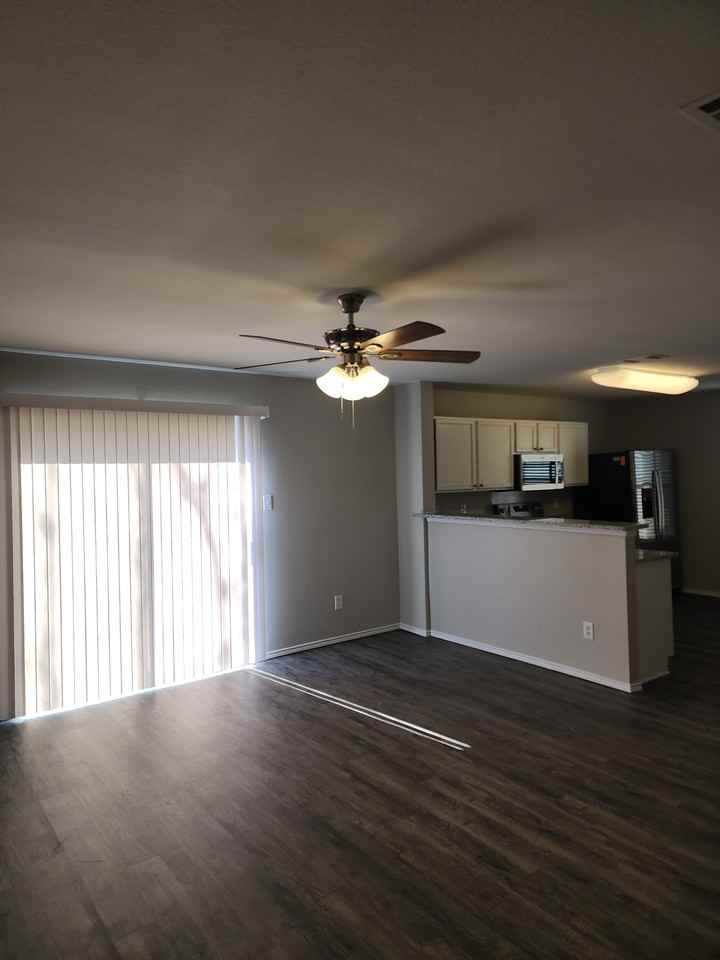 1304 Montoya Ln - Photo 3 of 28