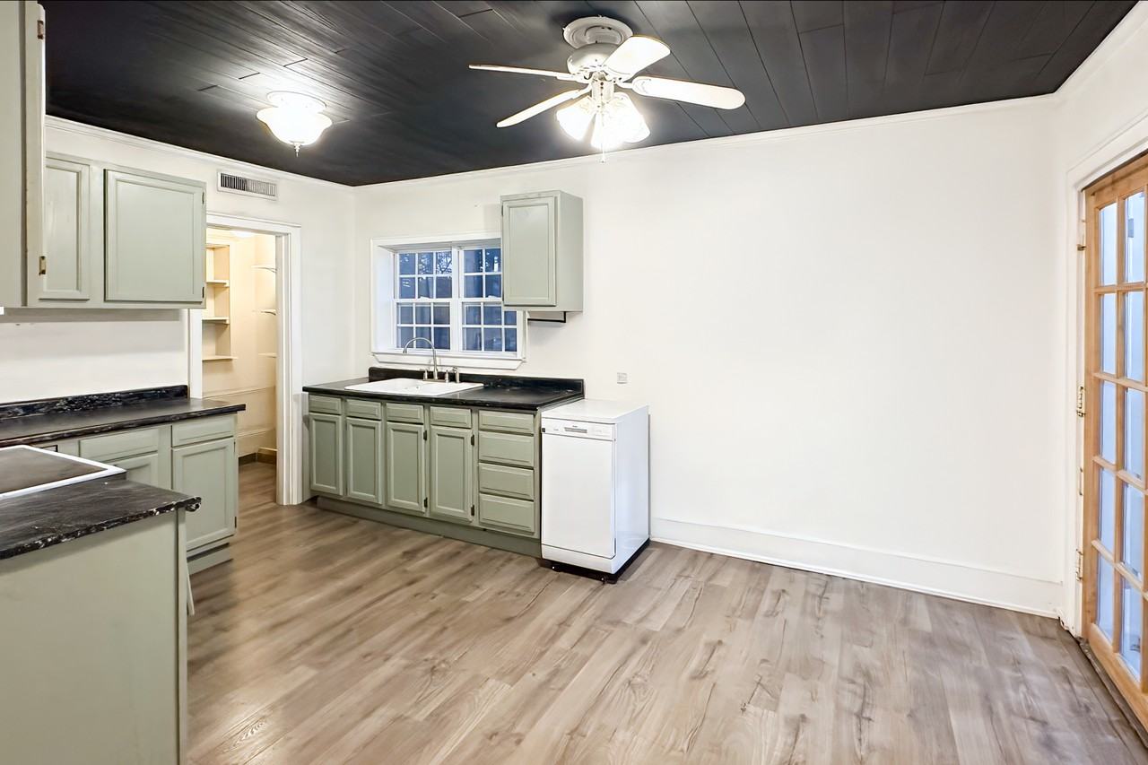 54 Stults Aly #NA - Photo 3 of 13